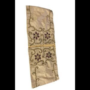 Regal Collection Table Runner by Vickerman 90"x 14"